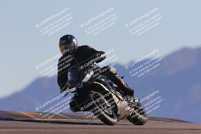 media/Nov-06-2023-Moto Forza (Mon) [[ce023d0744]]/3-Intermediate Group/Session 5 (Turn 9)/